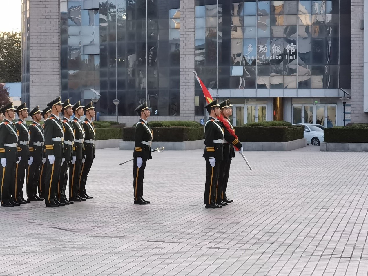 升旗1.jpg