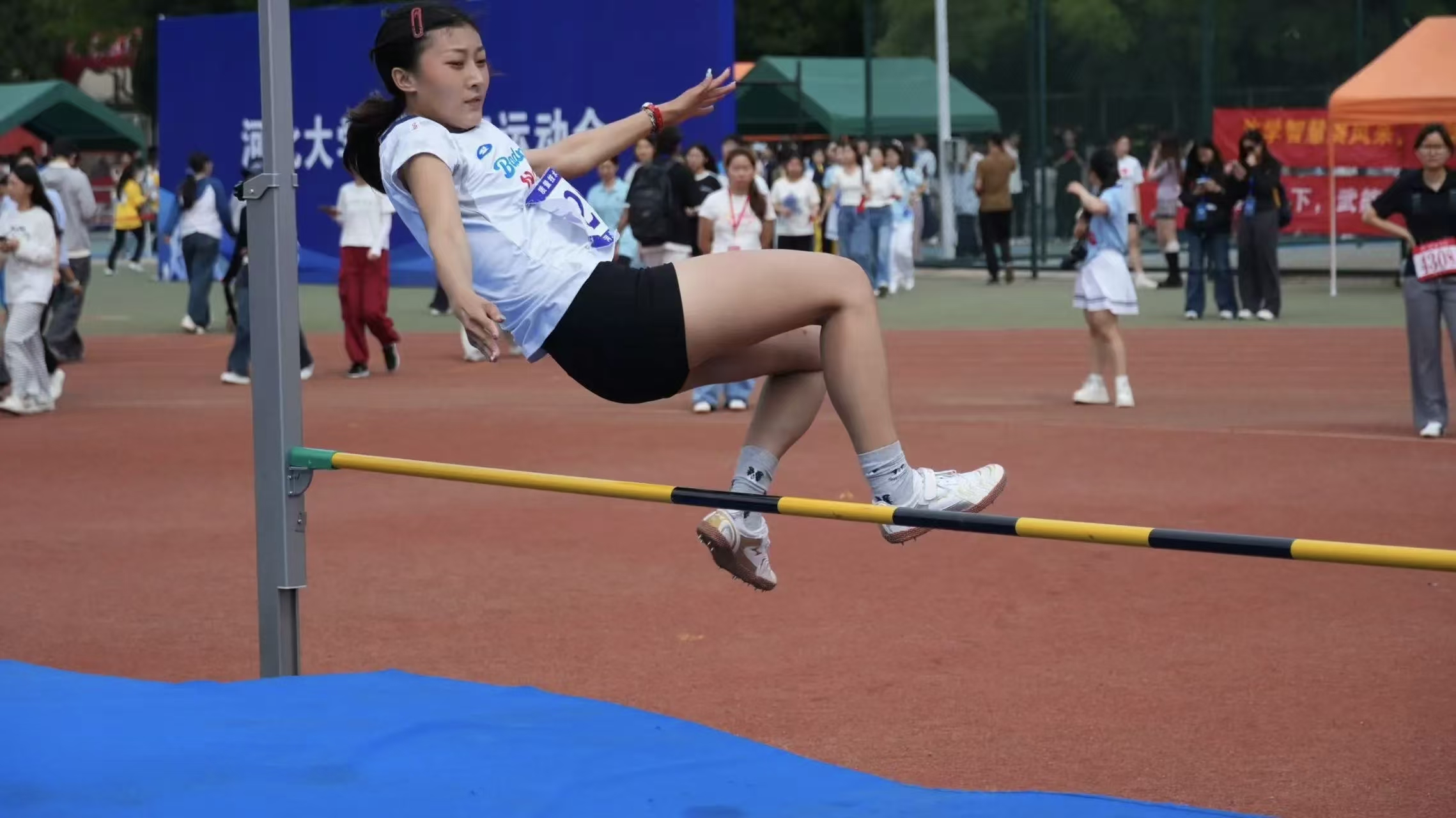 6369f1d844a85511fe73d3ab147d549c.jpg